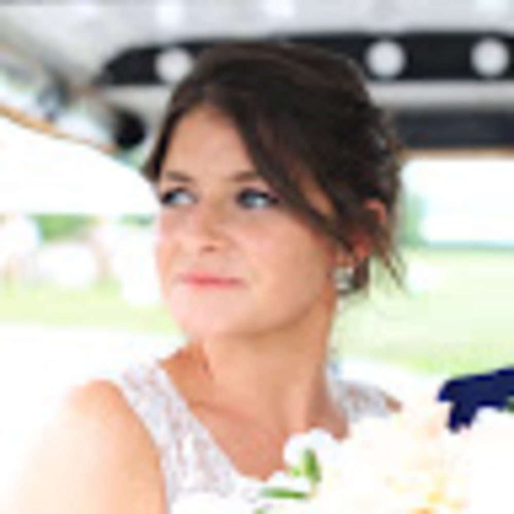 Meet your Posher, Elizabeth